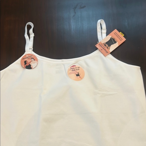 SHAPERMINT Essentials All Day Every Day
High Compression Cami Top Size 4XL - Picture 2 of 12